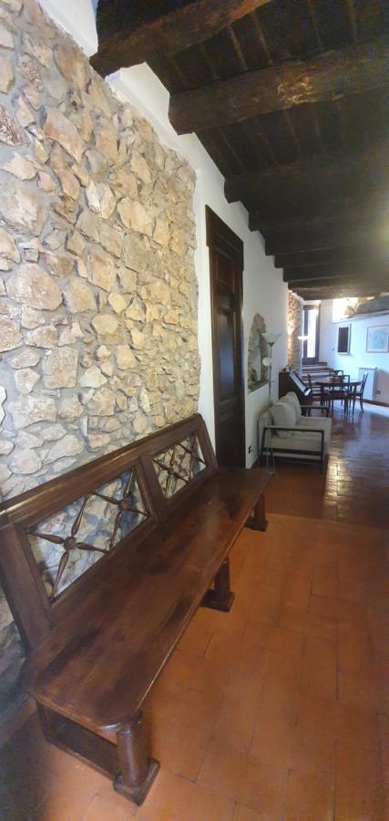 casa vacanze belvedere Apartman Sermoneta Kültér fotó